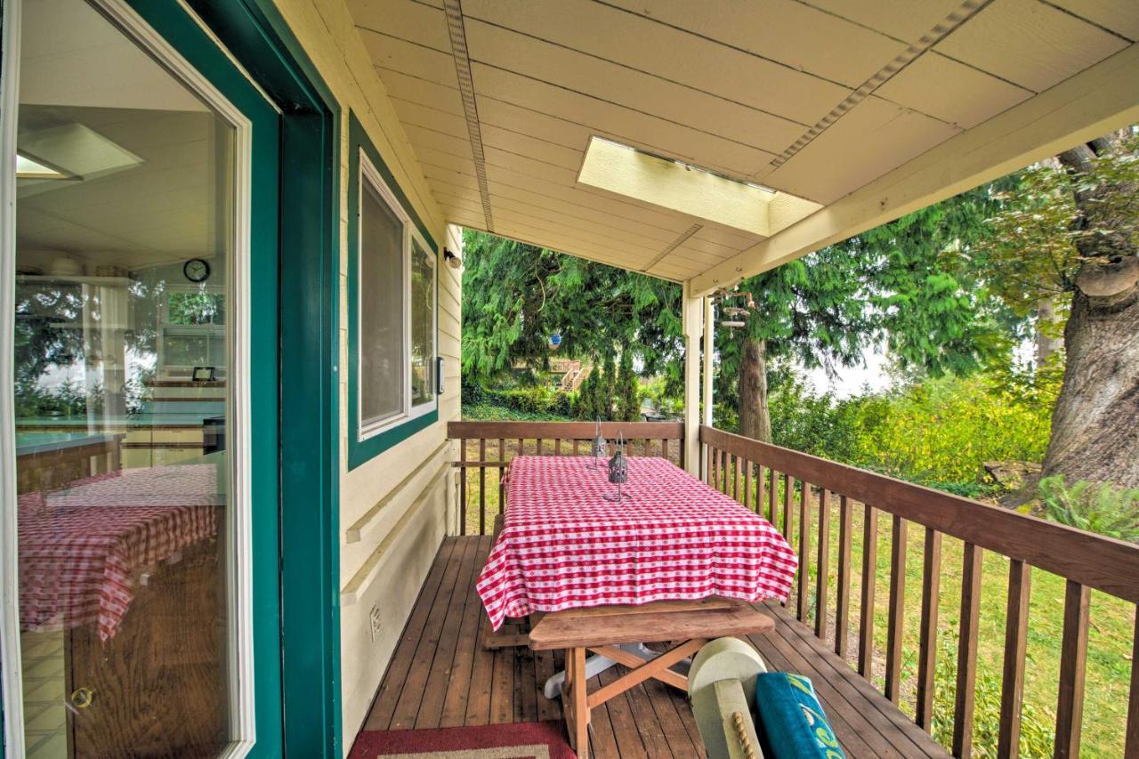 Warm Beach Hideaway With Private Beach! Stanwood Екстериор снимка